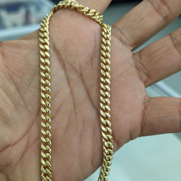 10kt Real Gold Miami Cuban Style Chain 5.8mm 24 inches - Picture 5 of 12